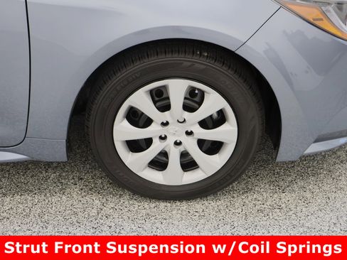 Certified 2025 Toyota Corolla LE image 5