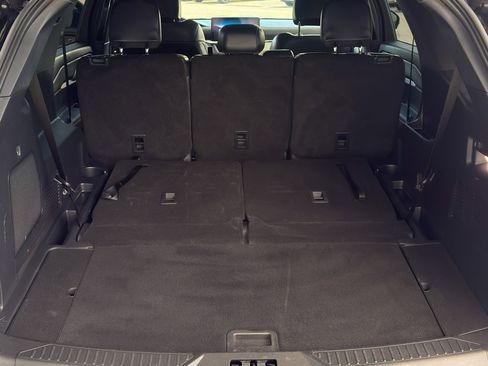 Used 2025 Ford Explorer ST-Line w/ ST-Line Street Pack image 27