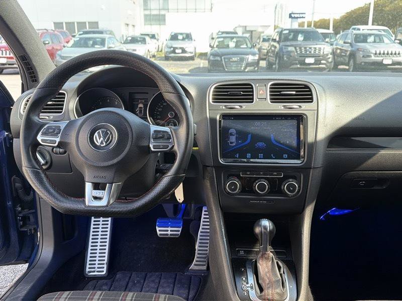 Used 2010 Volkswagen GTI 4-Door FWD image 21