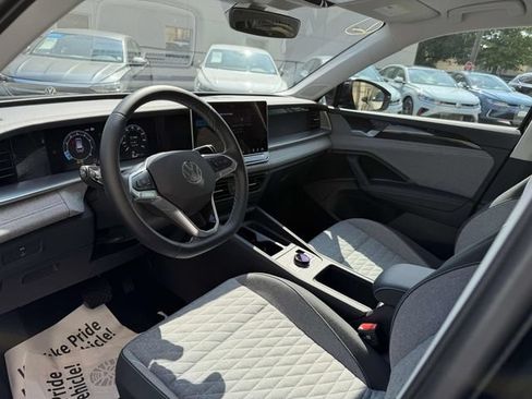 Used 2026 Volkswagen Tiguan S AWD/4WD image 14