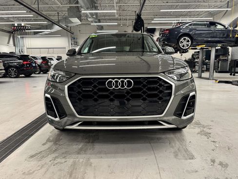 Certified 2025 Audi Q5 2.0T Premium Plus w/ Premium Plus Package image 2
