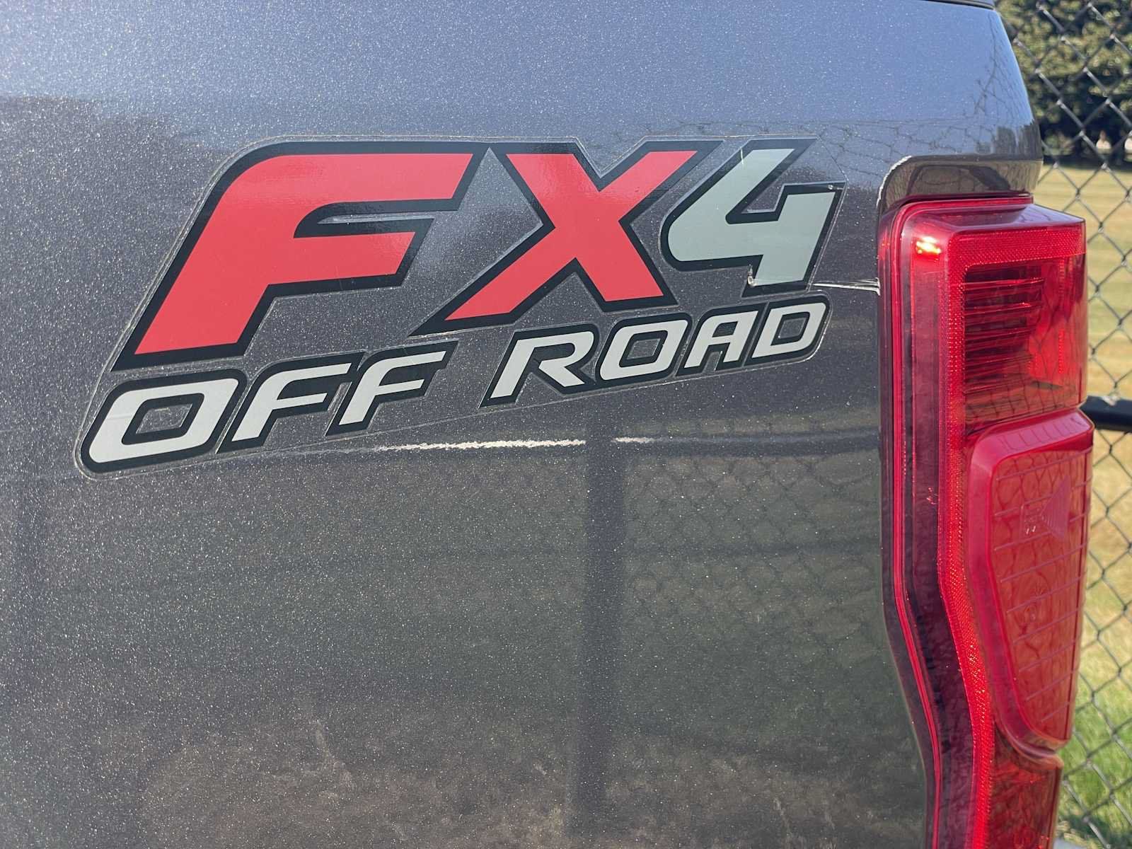 Used 2022 Ford F250 XLT w/ XLT Premium Package AWD/4WD image 8