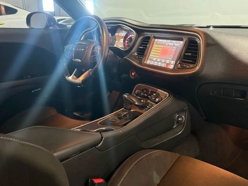 Used 2020 Dodge Challenger SRT Hellcat image 10