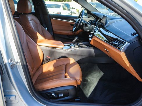 Used 2019 BMW 540i image 16
