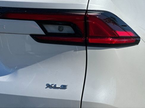 New 2026 Toyota Grand Highlander XLE image 26