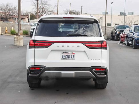 Used 2023 Lexus LX 600 4WD w/ Ultra Luxury Package image 3