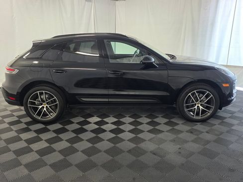 Certified 2026 Porsche Macan AWD/4WD image 8