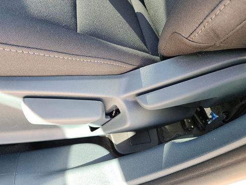 New 2025 Ford Maverick XL w/ Equipment Group 102A AWD/4WD image 11