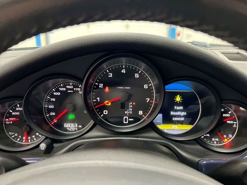 Used 2011 Porsche Panamera 4 image 12