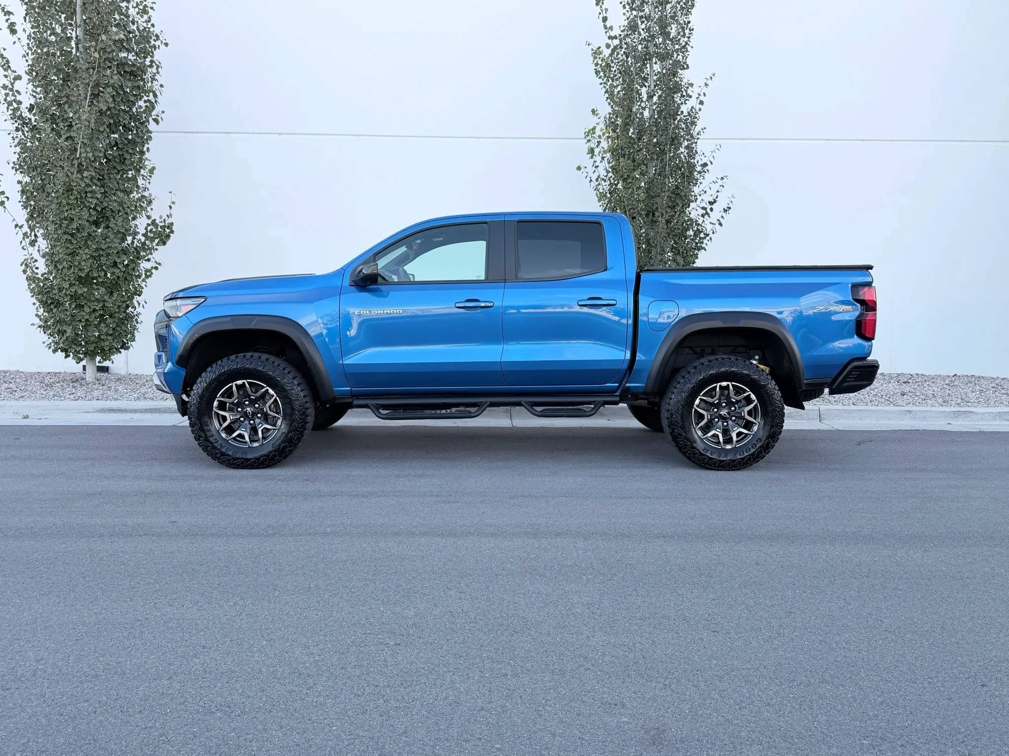 Used 2024 Chevrolet Colorado ZR2 w/ Technology Package AWD/4WD image 10