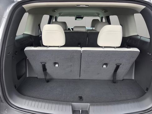 Used 2025 Hyundai Santa Fe SEL FWD image 12