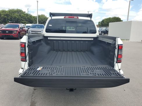 New 2025 Nissan Frontier SV w/ SV Convenience Package image 9