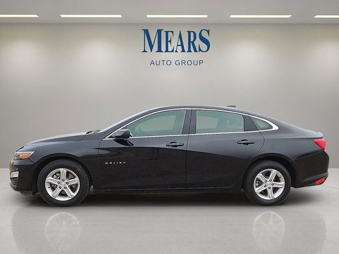 Used 2024 Chevrolet Malibu LS image 2