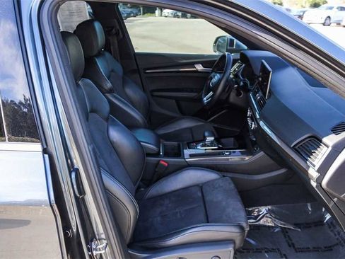 Used 2022 Audi SQ5 Premium Plus w/ Premium Plus Package image 18