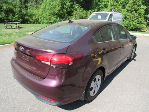 Used 2017 Kia Forte LX FWD image 6
