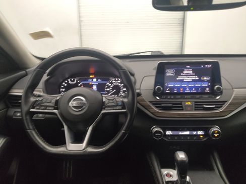 Used 2019 Nissan Altima 2.5 SL FWD image 22
