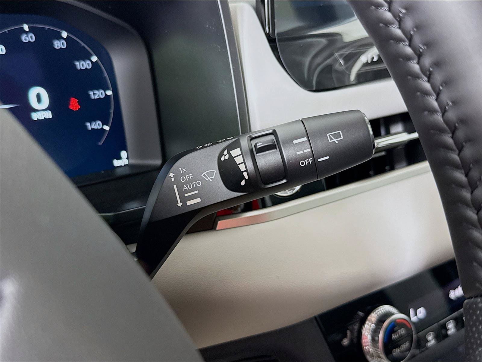 New 2026 Mitsubishi Outlander SE FWD image 5