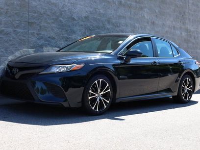 Used 2019 Toyota Camry SE