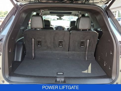 Used 2022 Chevrolet Traverse LT w/ LT Premium Package image 31