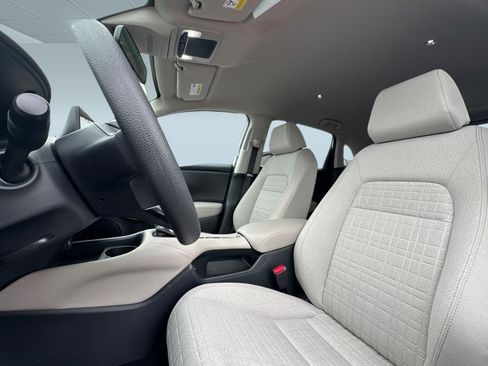 Used 2025 Honda HR-V LX image 28