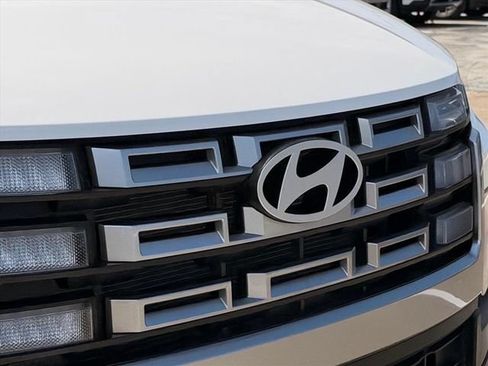Certified 2026 Hyundai Santa Cruz SE AWD/4WD image 9