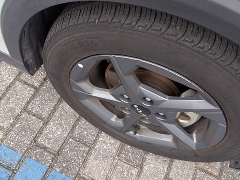 Used 2025 Kia K4 LXS image 8