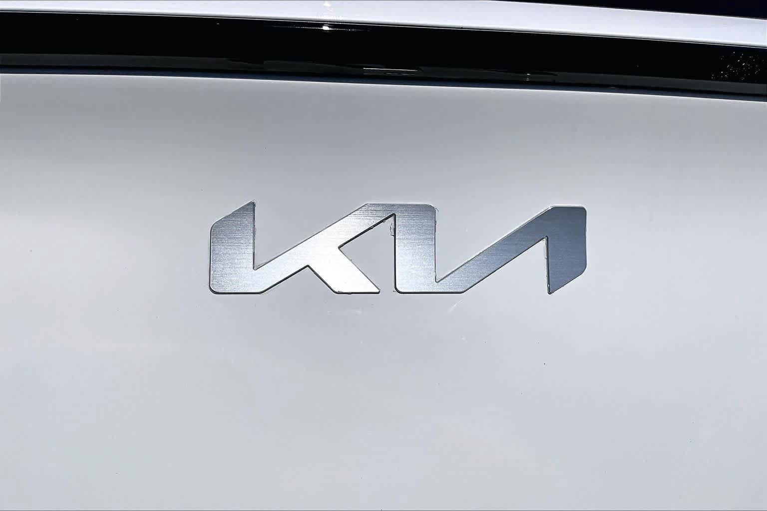 Used 2023 Kia Sportage EX FWD image 30