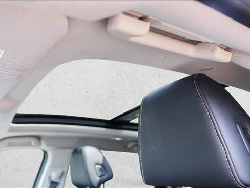 Used 2023 Acura MDX SH-AWD w/ Technology Package image 23