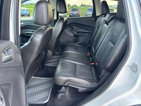 Used 2013 Ford Escape Titanium w/ Class II Trailer Tow Pkg FWD image 19