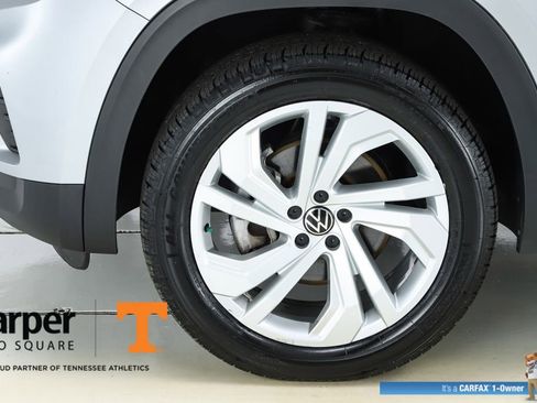 Used 2023 Volkswagen Atlas SE w/ Panoramic Sunroof Package image 5