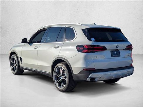 Used 2026 BMW X5 sDrive40i w/ Climate Comfort Package RWD image 8