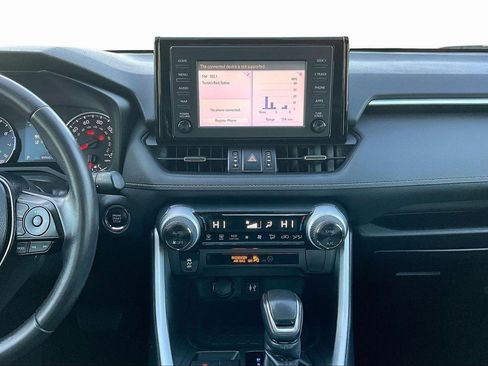 Used 2019 Toyota RAV4 XLE Premium image 6