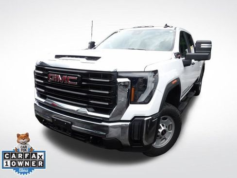 Used 2024 GMC Sierra 2500 Pro AWD/4WD image 3