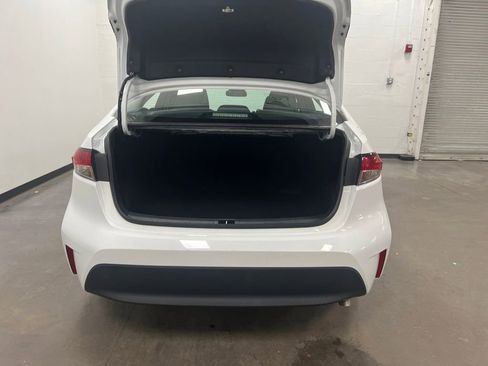 Used 2024 Toyota Corolla LE image 25