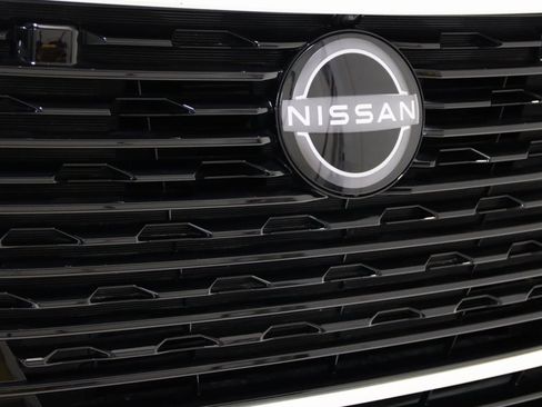 Used 2025 Nissan Sentra SV w/ SV Premium Package image 71