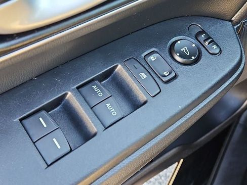 Used 2021 Honda CR-V EX-L image 32