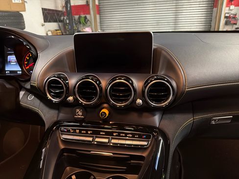 Used 2018 Mercedes-Benz AMG GT R image 22