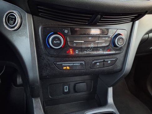 Used 2019 Ford Escape SEL image 19