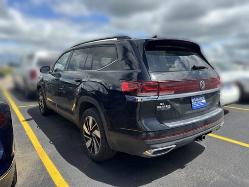 Certified 2026 Volkswagen Atlas SE AWD/4WD image 4