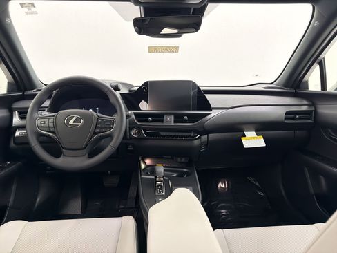 New 2026 Lexus UX 300h FWD image 15