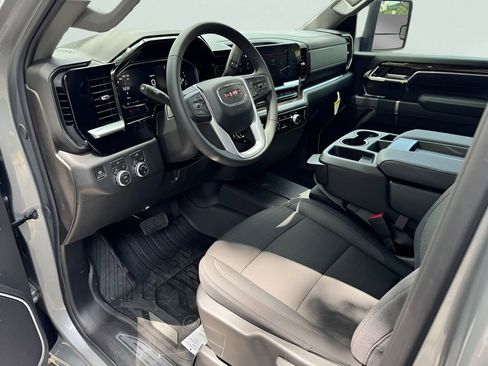 New 2026 GMC Sierra 2500 SLE AWD/4WD image 8