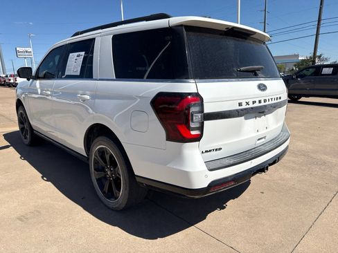 Used 2023 Ford Expedition Limited AWD/4WD image 5