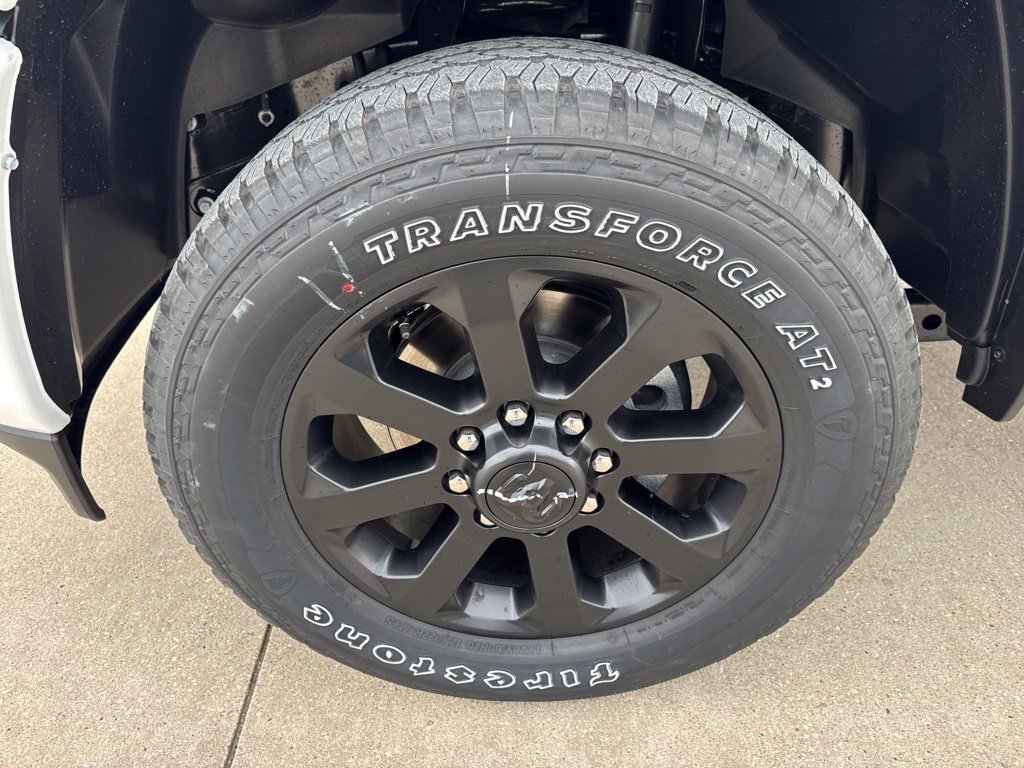 New 2027 RAM 3500 Big Horn AWD/4WD image 5