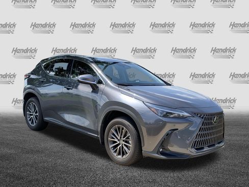 Used 2025 Lexus NX 250 FWD w/ Accessory Package (2T) image 2