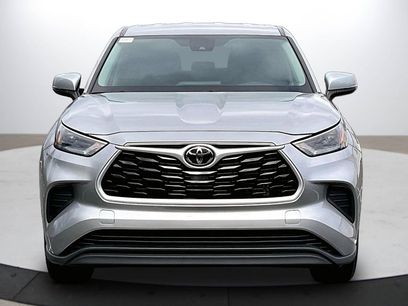 Used 2023 Toyota Highlander L