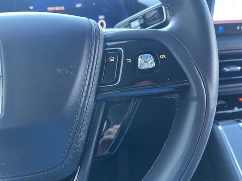 Certified 2025 Lincoln Aviator AWD w/ Jet Appearance Package image 35