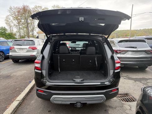 Used 2024 Honda Pilot TrailSport image 11