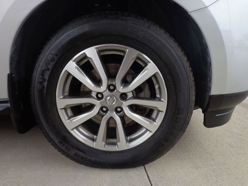 Used 2015 Nissan Pathfinder SL w/ SL Premium Package image 10