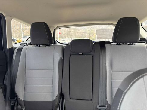 Used 2015 Ford Escape SE image 21
