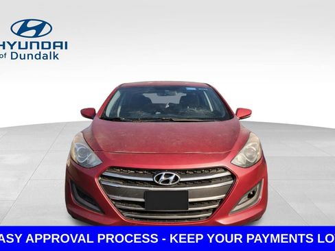 Used 2016 Hyundai Elantra GT image 2